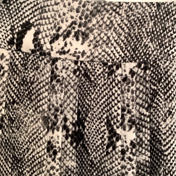 J.Crew snake print accordion pleated midi skirt - Picture 3 of 6